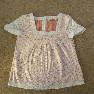 ⛄️ Size M white eyelet and pink cotton top